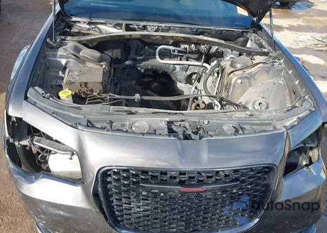 2022 Chrysler 300 S из США, поврежденный, VIN 2C3CCABG3NH154441